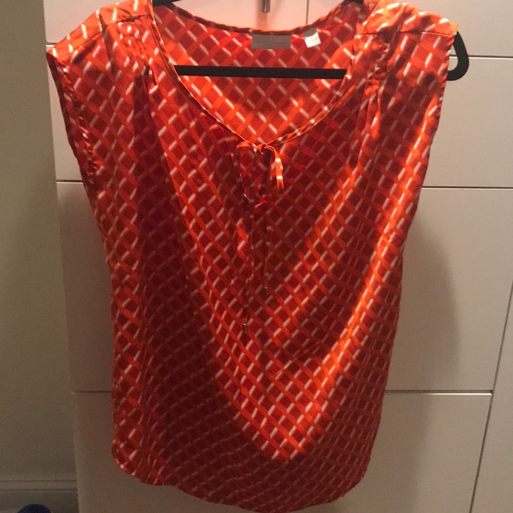 Pretty orange top